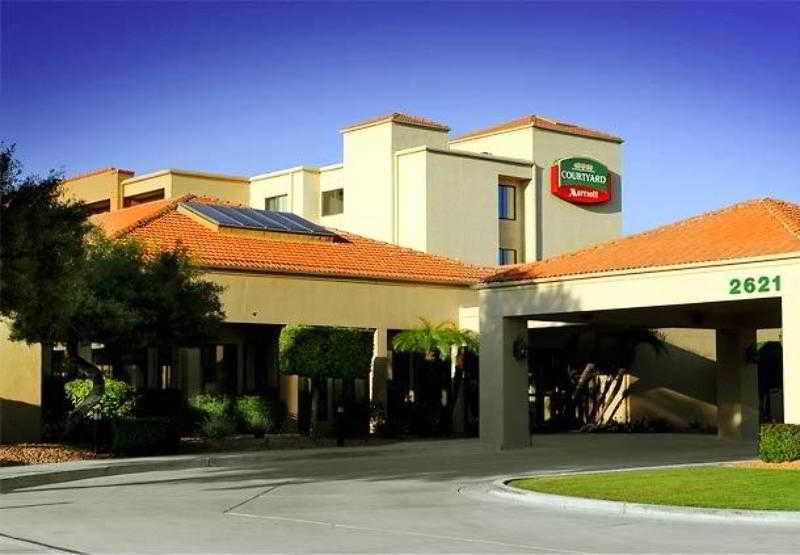 Courtyard By Marriott Phoenix Airport Exterior photo